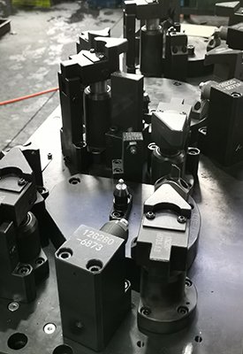 FET fixture 01 275x400